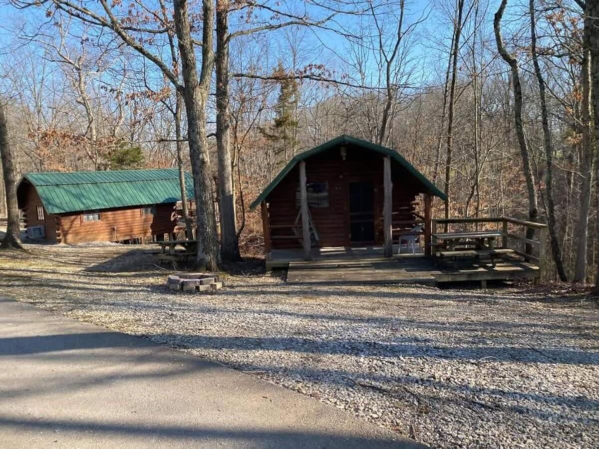 Lovely Rustic Cabin In Bloomington Luaran gambar